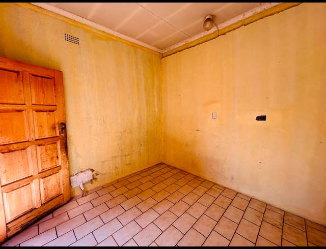 8 BEDROOM HOUSE FOR SALE IN VANDERBIJLPARK SE 7